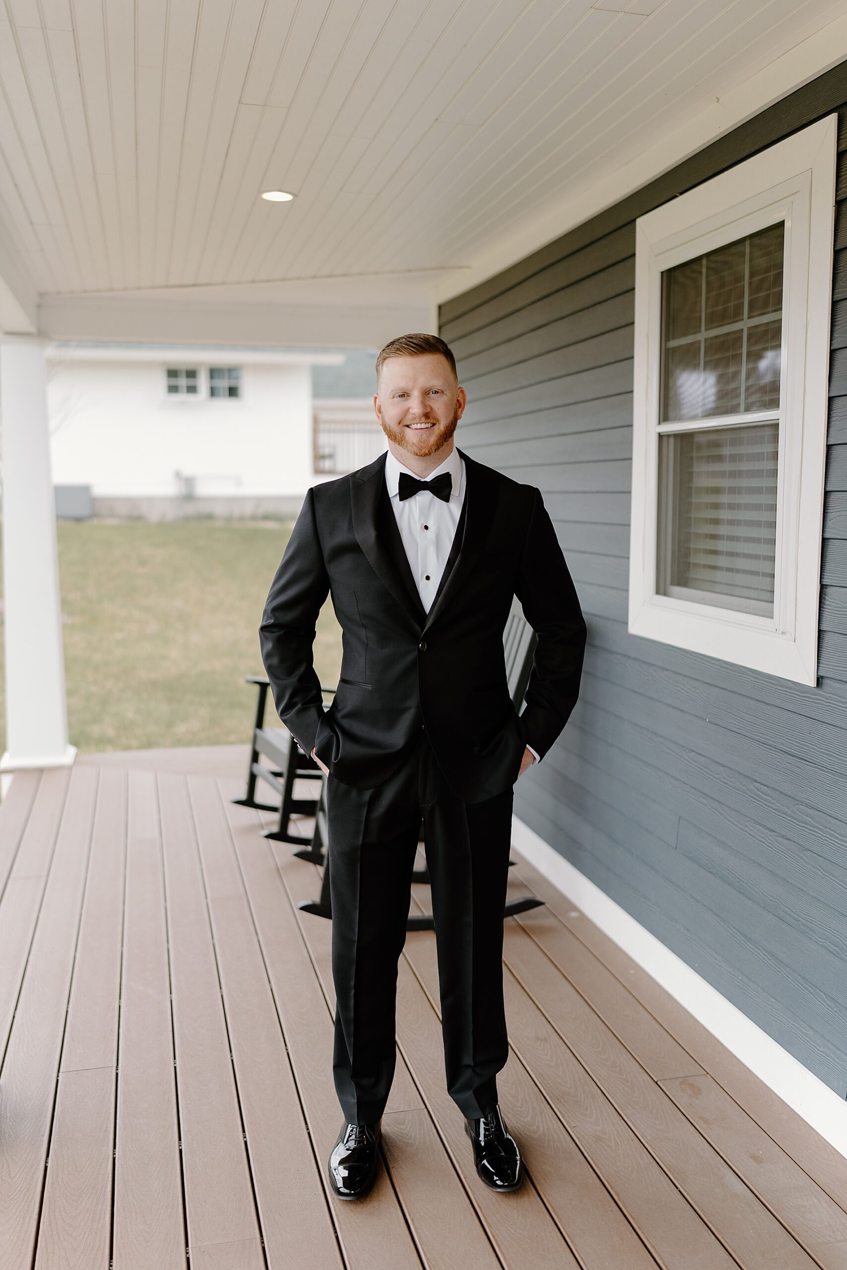 groom portraits