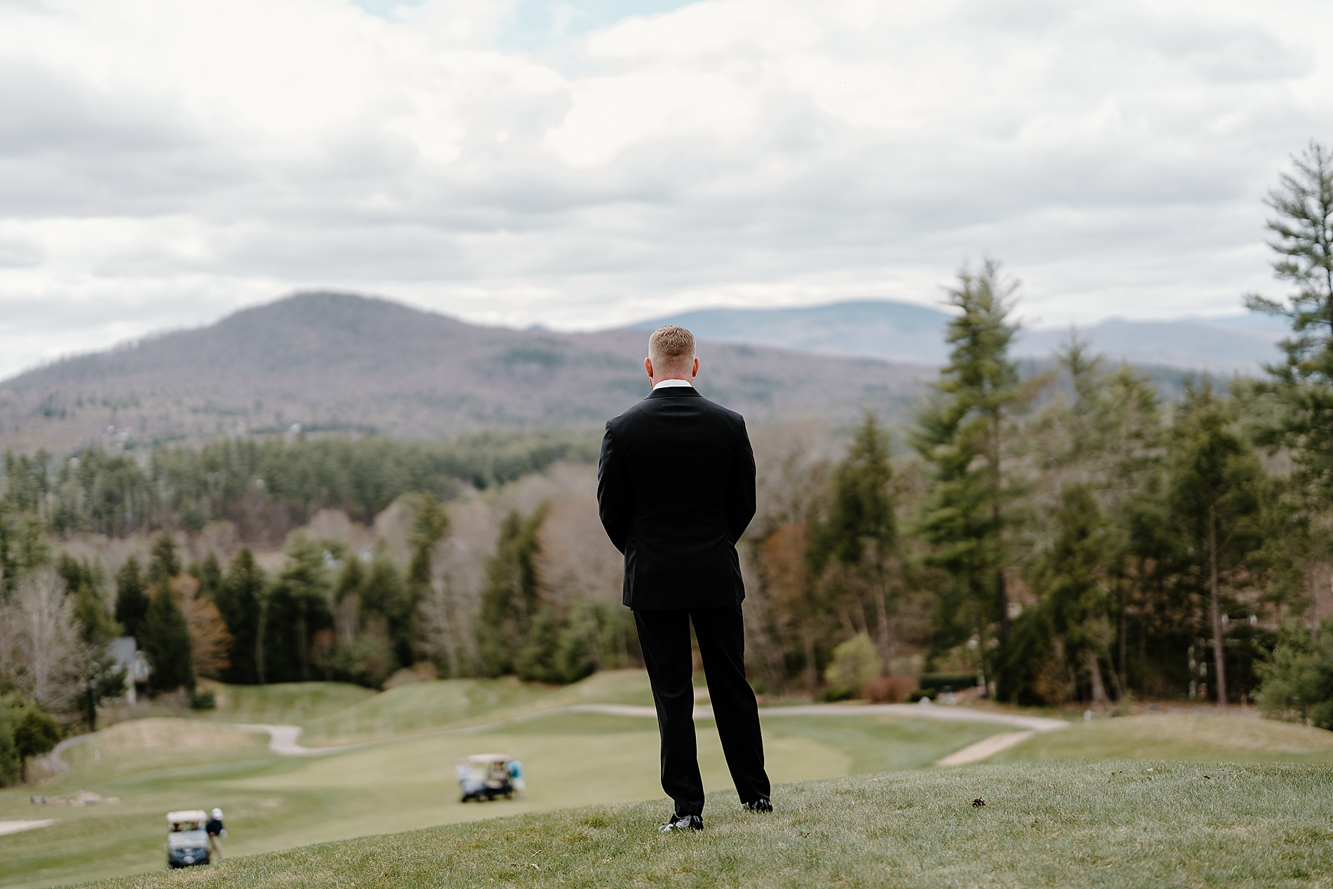 groom awaits bride for first look