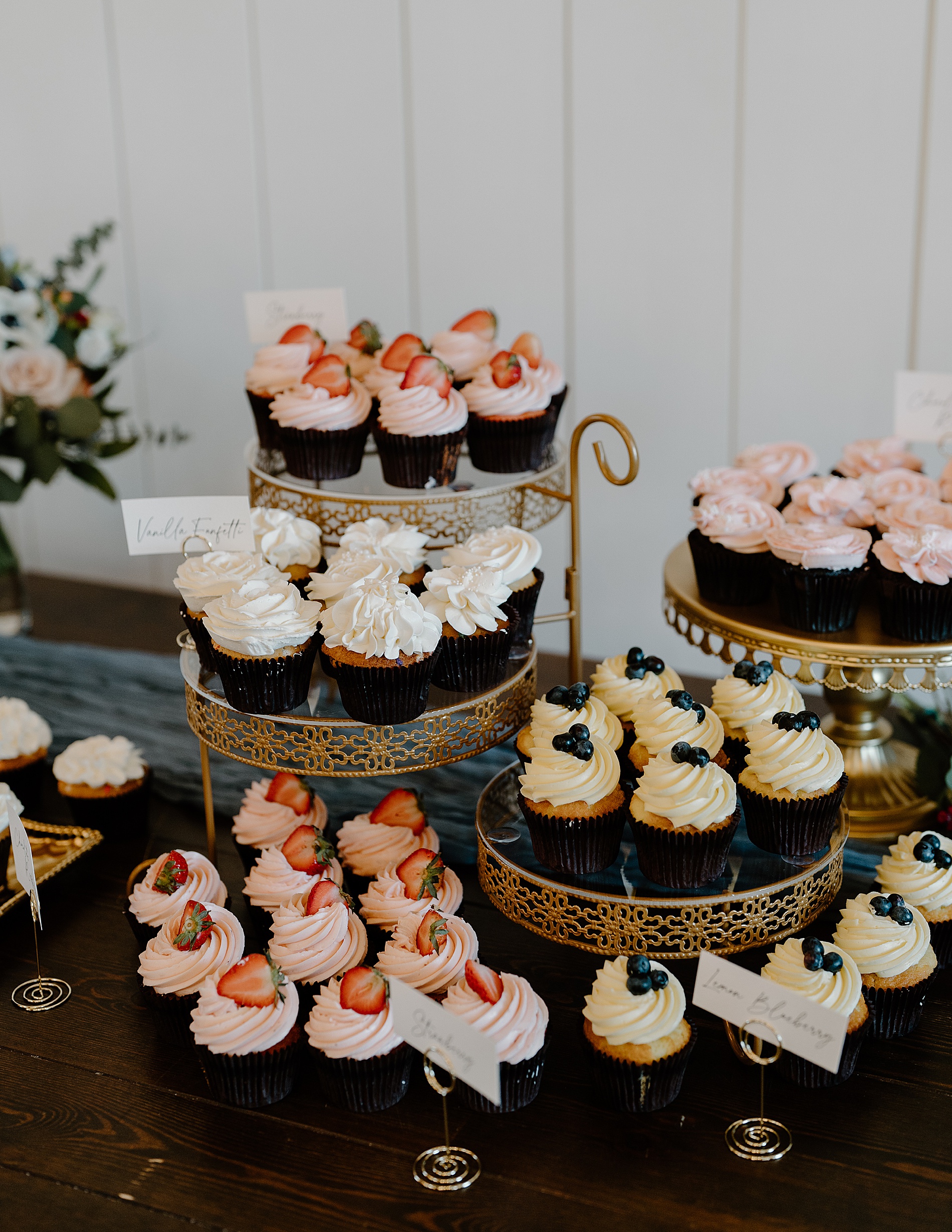 cupcake display at Owl's Nest Resort Wedding 