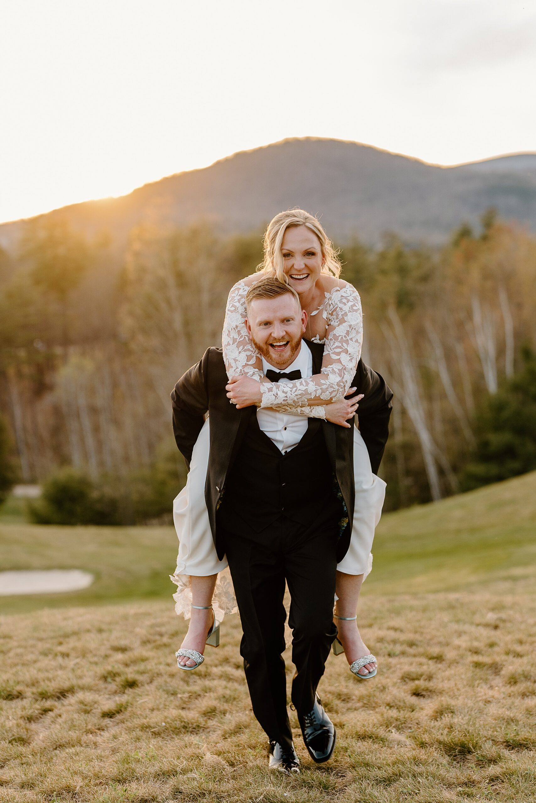 candid and fun wedding photos