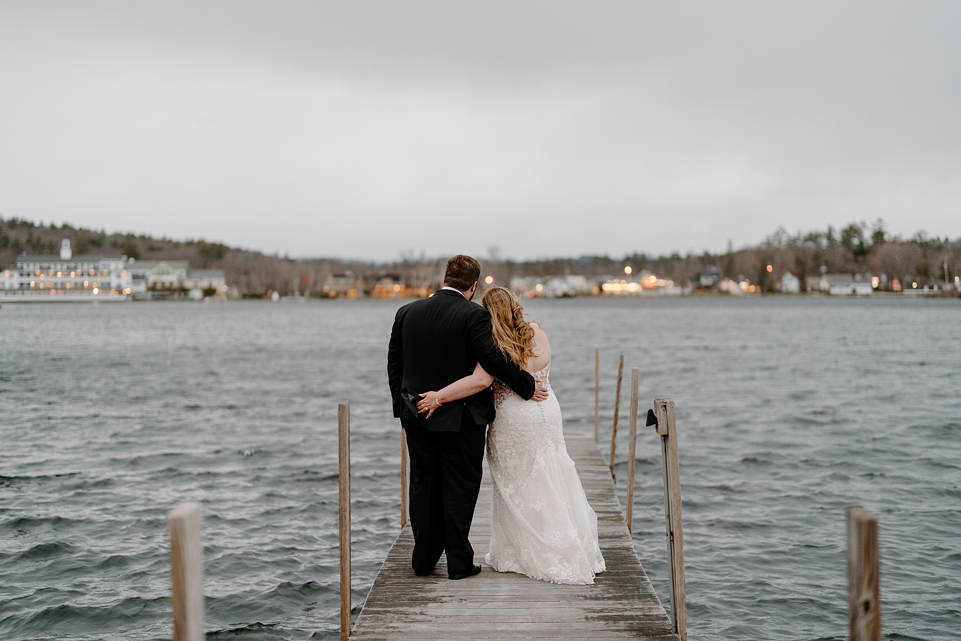 romantic Lake winnipesaukee wedding photos